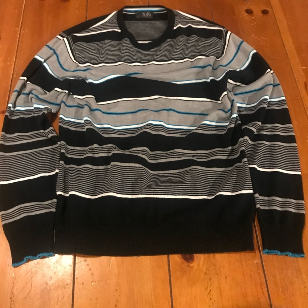 XG, size Large, gray black white blue
